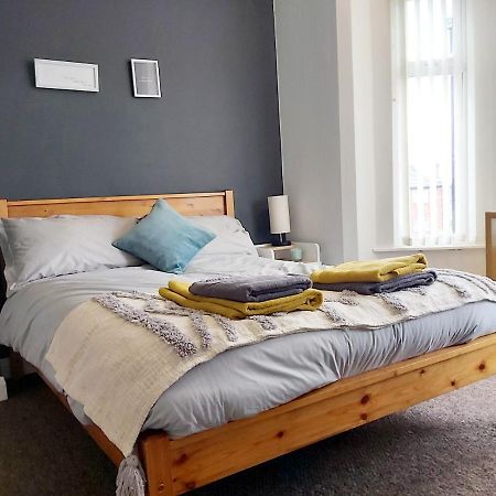 Comfy 4 Bed Home Away From Home Coventry Buitenkant foto
