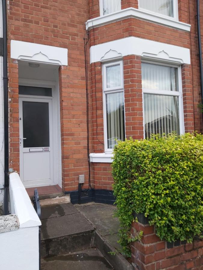 Comfy 4 Bed Home Away From Home Coventry Buitenkant foto